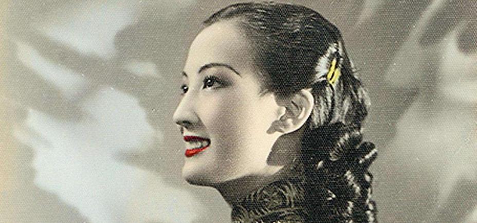 她因长得太美,3岁被人贩子偷走,现在一张照片拍卖218万