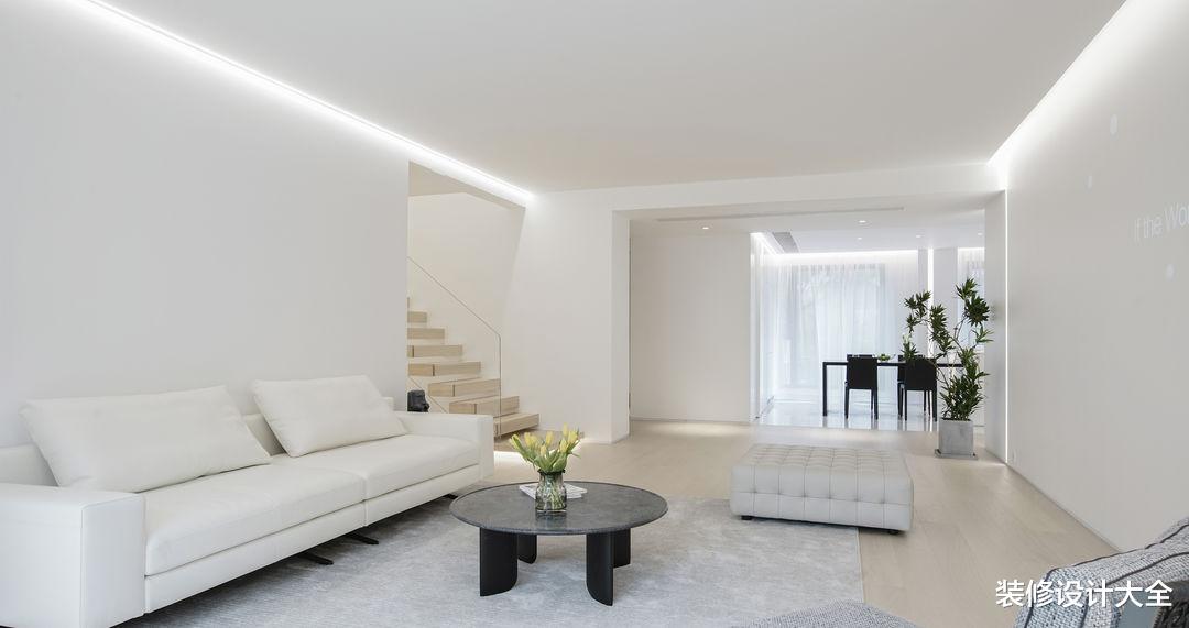 有一说一,还是极简风最耐看!看她家客餐厅,真大气!