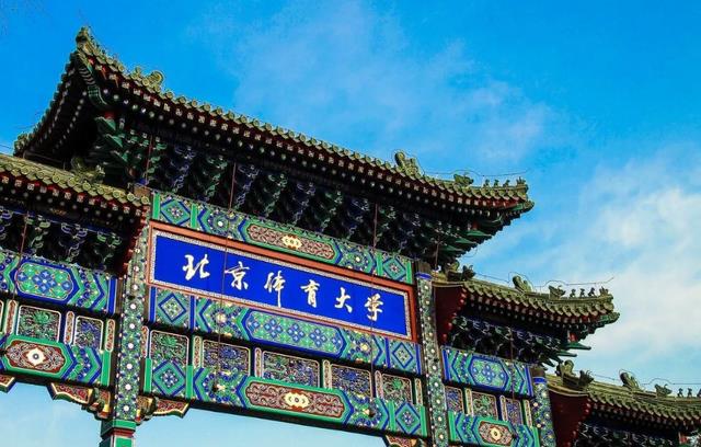 范可新|冬奥“特殊冠军”范可新，买不起2500元的冰刀，一家5口住地下室