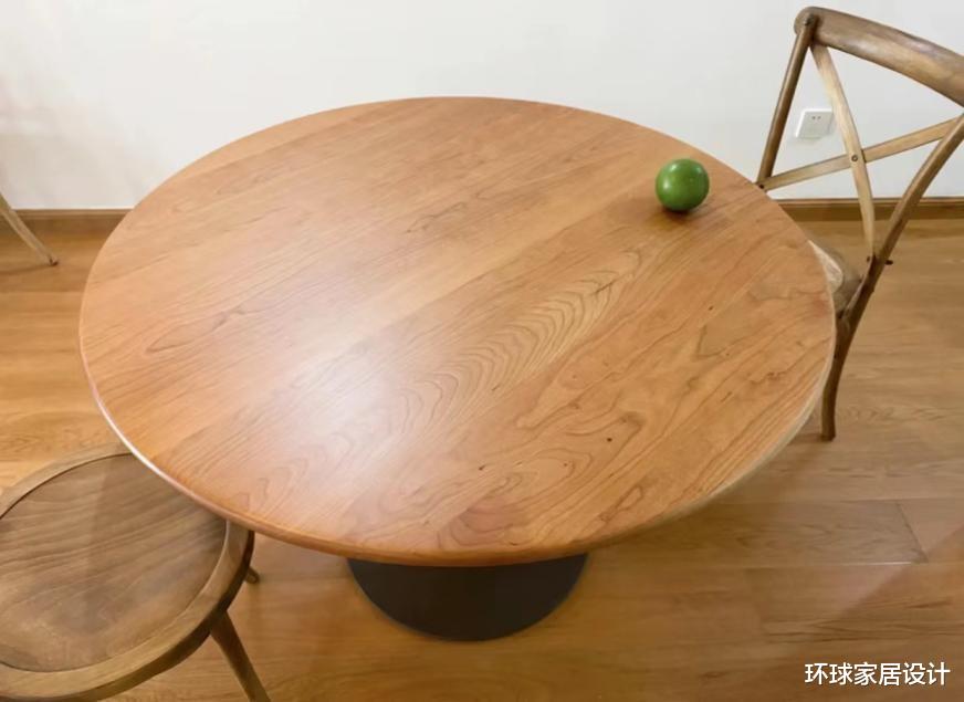 实木餐桌“十买九坑”?30年木工师傅:知道这3点,不再被坑!