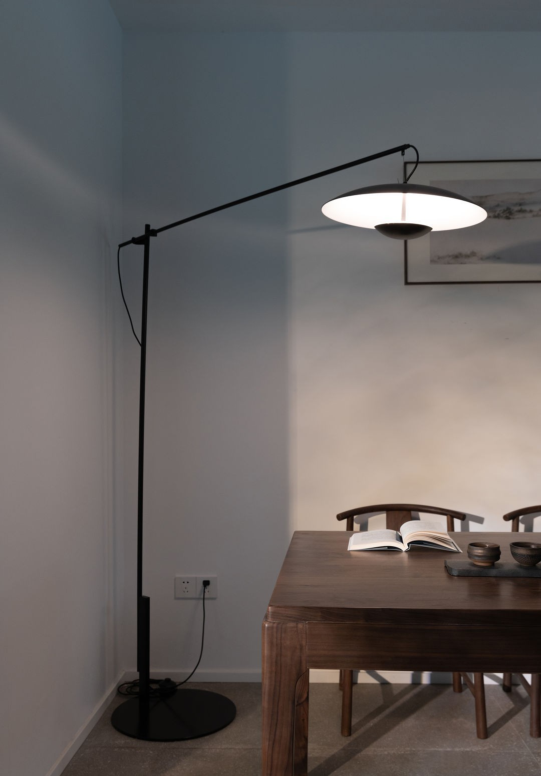 大叔把客厅去掉,装修成极简新中式,新家静谧又美好,太爱了!