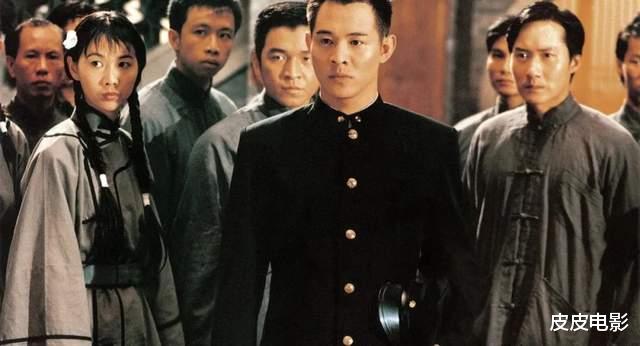 成龙|个个票房惨败,个个都是经典,有的因巨亏,制片人“郁郁而终”