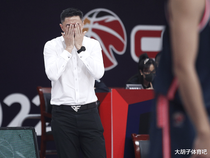辽宁男篮|杜锋高兴早了！曝辽篮主场优势大反转，姚明再给机会，球迷大赞