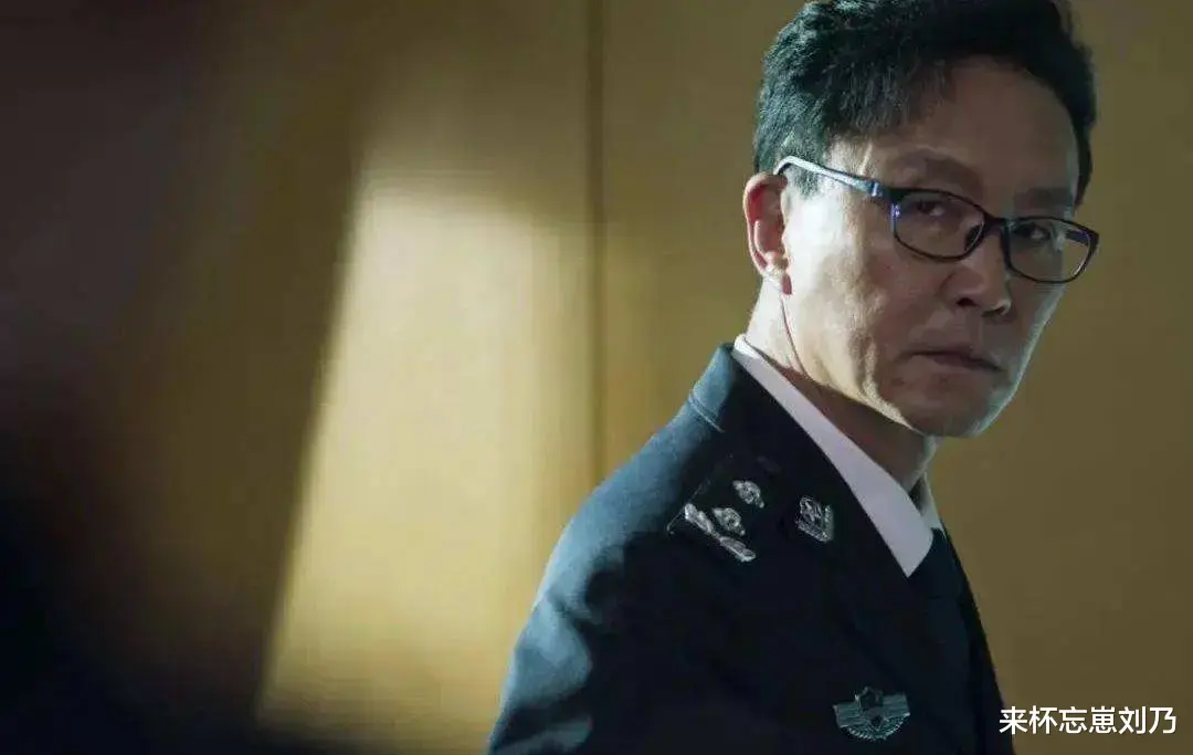 整容|“大器晚成”的9位中年男演员:有人沦为笑柄,有人迷上整容