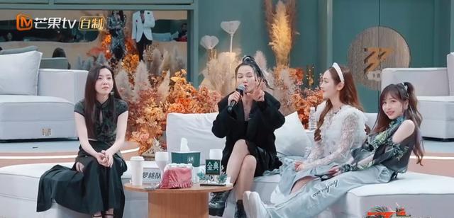 赵丽颖|浪姐3:胡杏儿抱团明显,被嘲情商低,于文文自带团魂广受好评