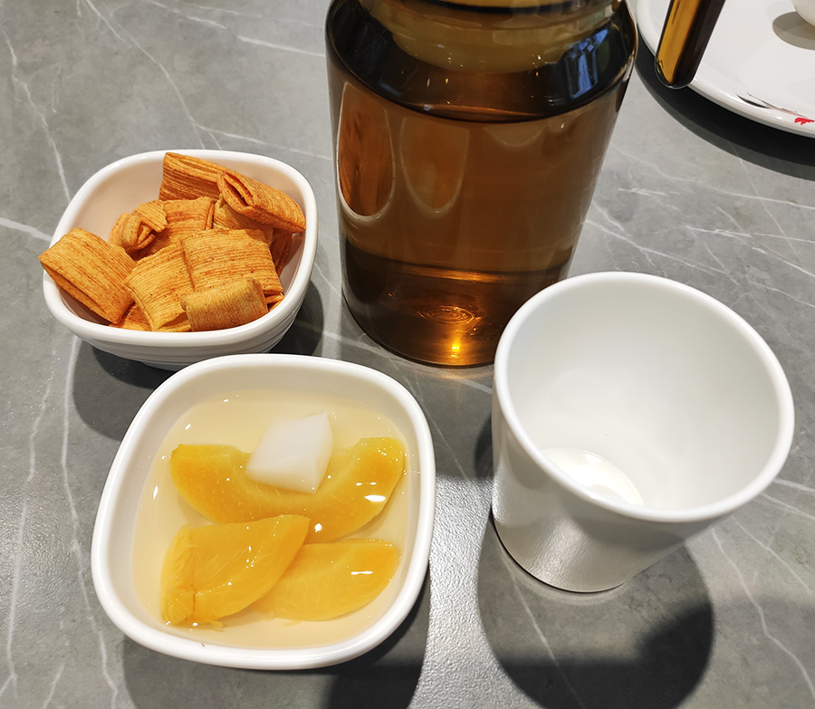 逛方特附近的商场,6楼餐厅装修真内卷,酸菜鱼配菜比鱼好吃