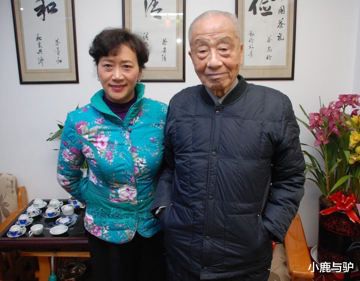 大爷|52岁保姆哭诉:月入6千,拿着保姆工资干着女主人的工作,太辛苦