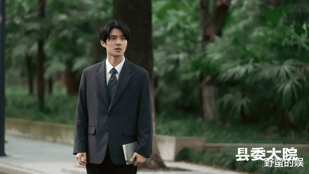 胡歌|正午阳光大剧来袭,上星两大卫视,胡歌、张新成、刘昊然挑大梁