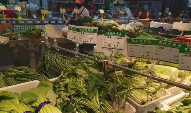 蔬菜|这3种蔬菜可能泡了“保鲜剂”，菜贩子：再有营养也不要给孩子吃