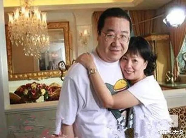 英达|19年前，梁左猝死家中，王朔怒骂英达：比黄世仁还黄世仁