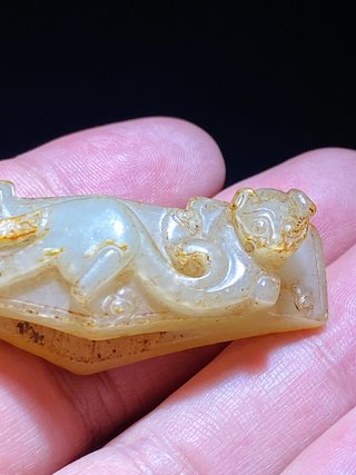 和田玉籽料|汉 和田玉籽料 白玉 兽面纹 螭龙纹 剑格 剑饰