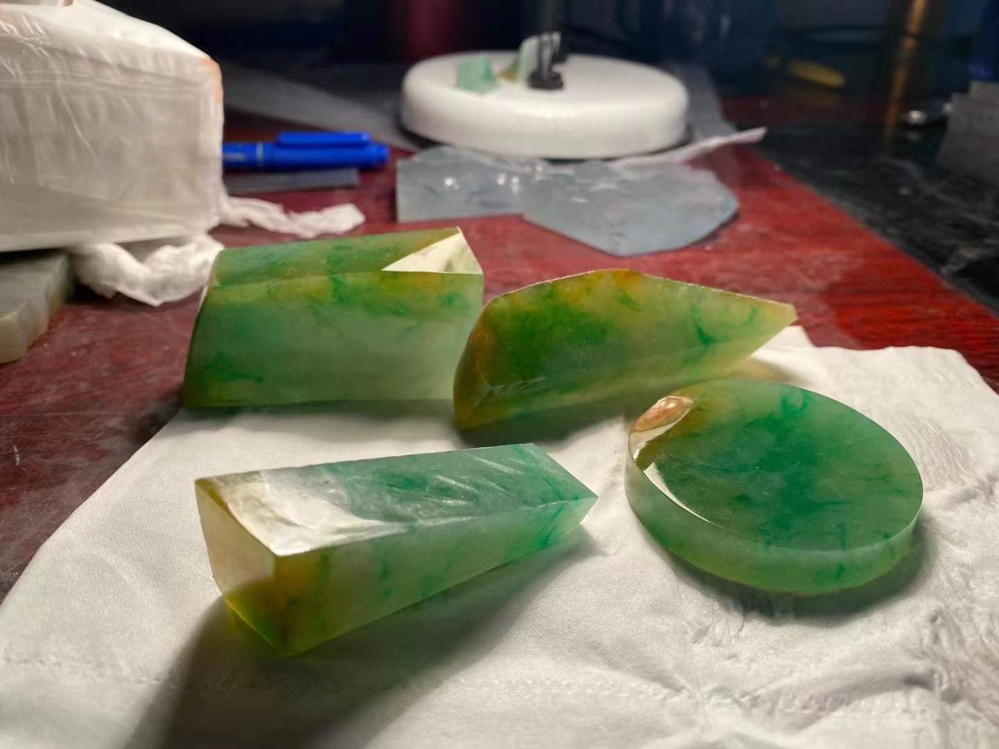 空气刘海 好久不见了这款大马坎飘绿丝的多彩了,这样的颜色就是一见眼前就明亮的感觉