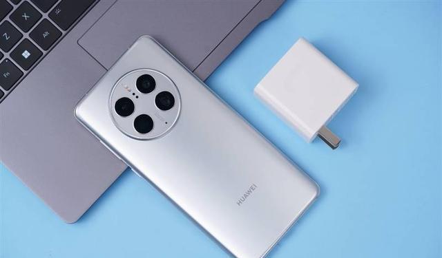 华为|华为机皇持续降价,刘海屏+可变光圈+IP68防水,为何用户不买单?