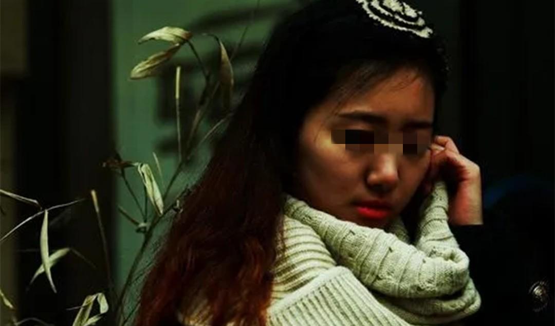 2006年，辽宁17岁少女不堪父母偏心血刃妹妹，这到底是谁的错？