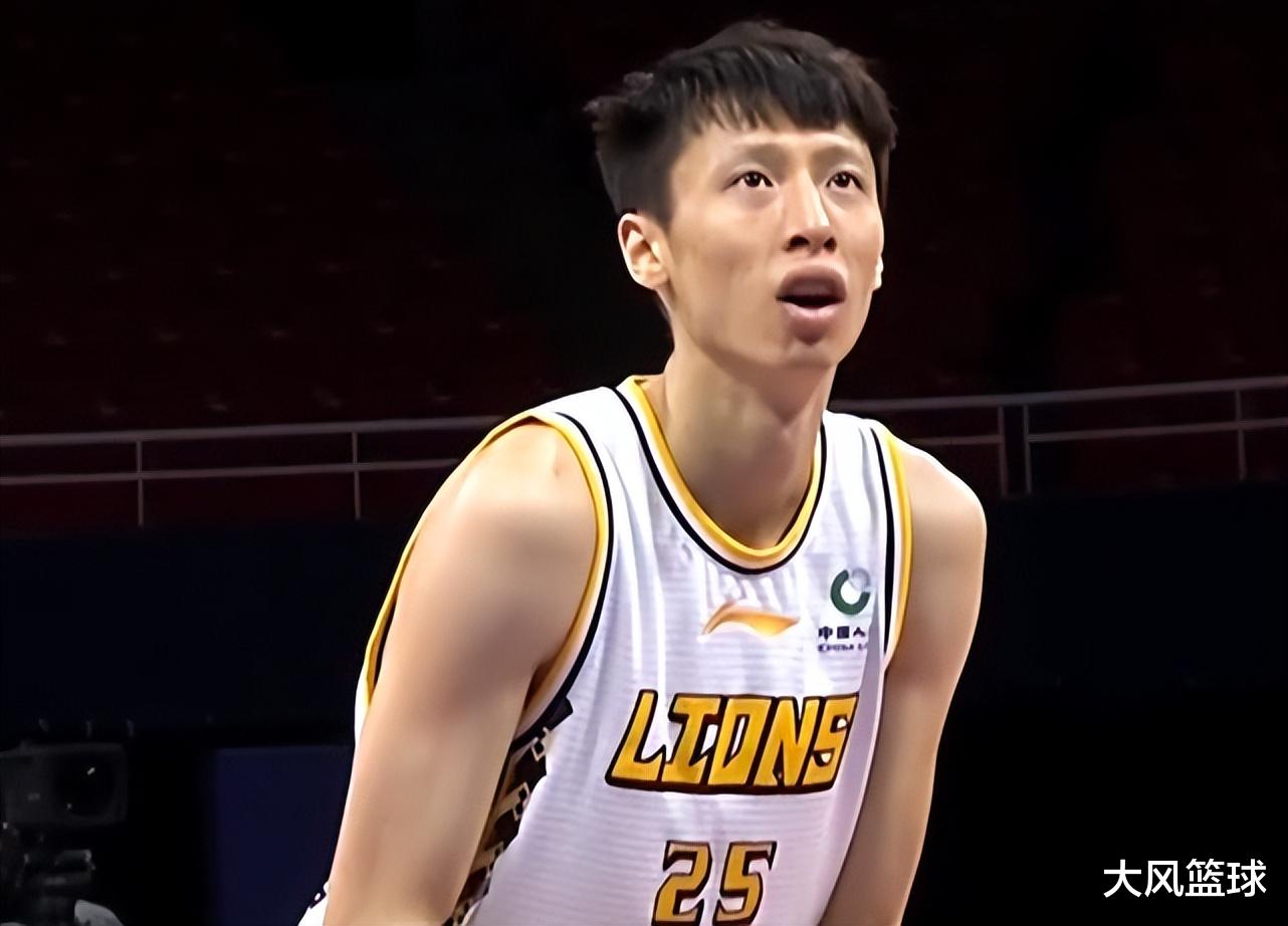 上海男篮|6罚6中，轰24+9！孙铭徽闪耀全场，昔日MVP关键时刻又掉链子了