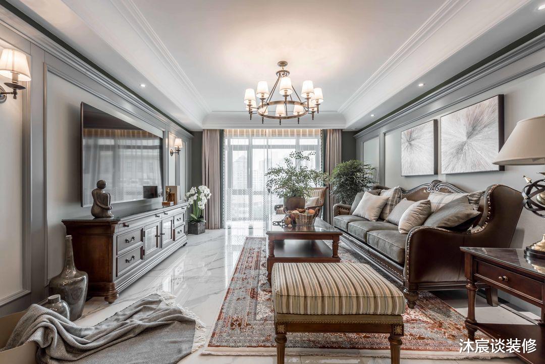 她不要“网红”风格，新家装成经典美式风，到处透露着休闲的浪漫感