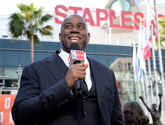 迈克尔·乔丹|魔术师：NBA史上只有4人能够真正影响世界，自己还不够资格