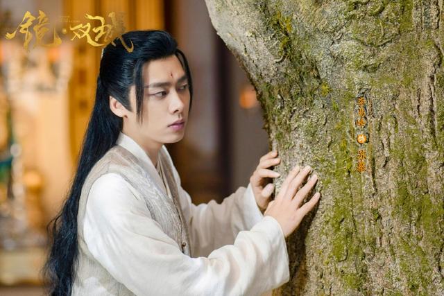 韩剧|《镜·双城》，看到李易峰饰演的苏摩，确定不是百里屠苏走错片场