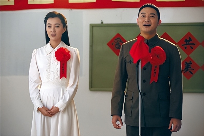 李小冉|她，出道十六年，前男友花5亿娶李小冉，改名四次也不红