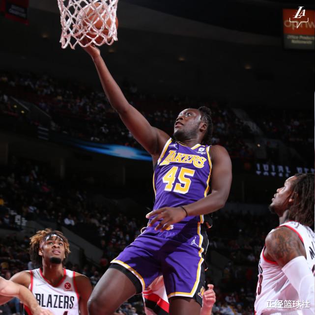 湖人队|曝湖人已没有炒掉沃格尔的计划！一人触发安全协议，甜瓜有望明天复出