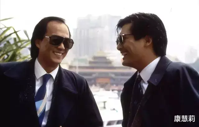 李连杰|年轻时帅气英俊，老了却丑得千奇百怪，这8位男星一个比一个可惜