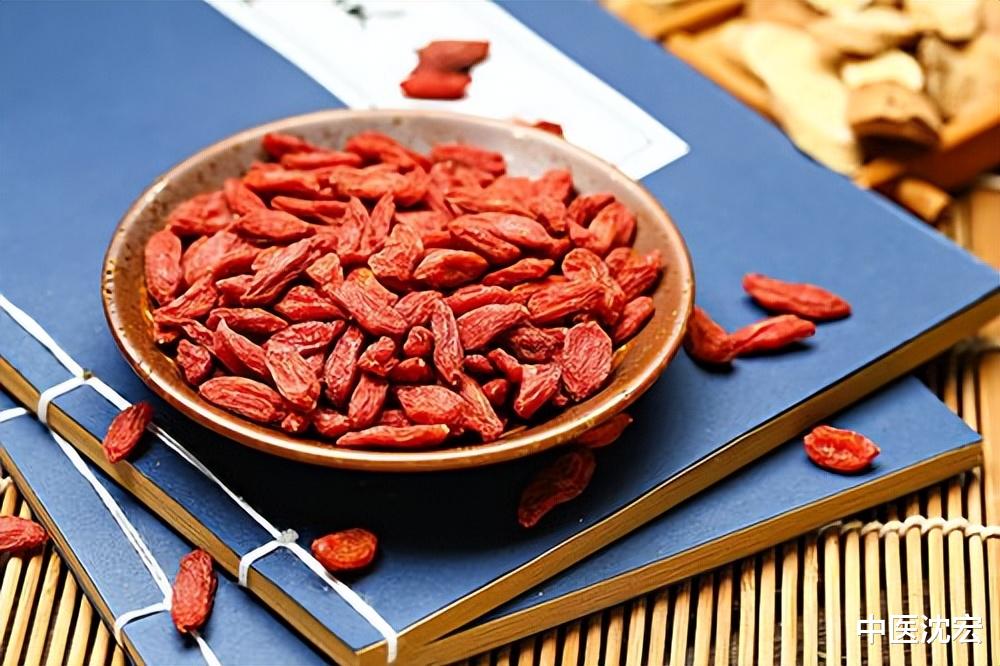 补肾|早补阳，晚补阴，教你一个中成药，补肾填精，阴阳同补