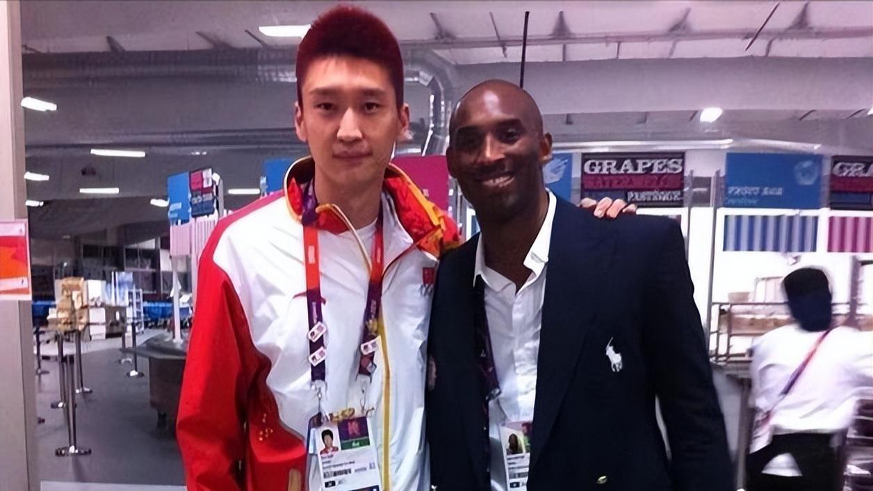 张艺谋|科普：张艺谋和科比奥运注册卡卖出6位数，拳击藏品价格同样不菲