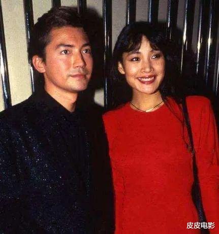 周杰|至今未娶12位大龄男星，多人情史复杂，1人情史简单至今只爱一人