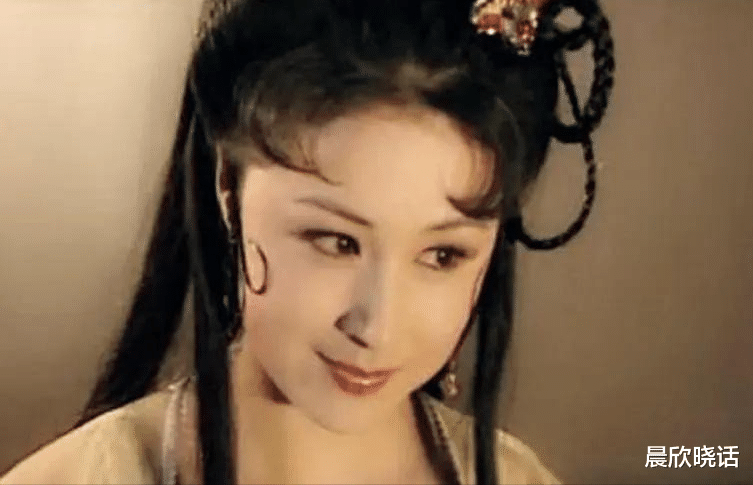 邵雨轩|“村妇”别瞎演!把赵丽颖、秦海璐和刘琳放一块看,高下立判