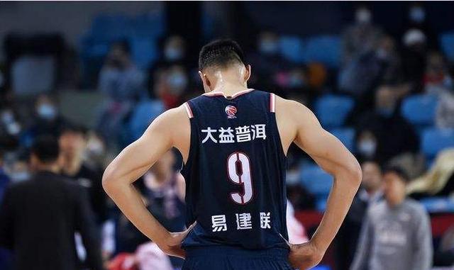 广东男篮|再见！CBA历史得分王将离队，助广东问鼎6冠，或从此告别CBA联赛