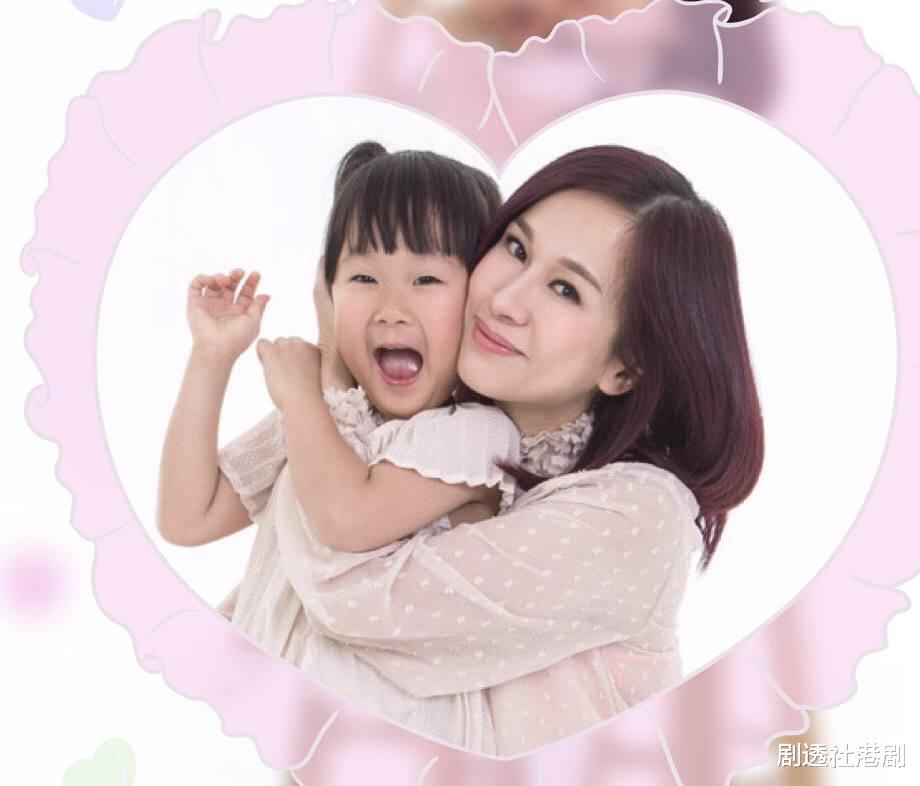 文颂娴|期待！45岁香港著名冻龄女神宣布复出，晒近照皮肤白皙看不到毛孔