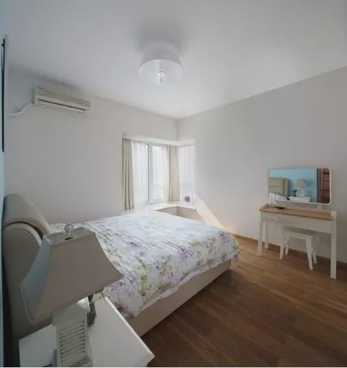 老公坚持穷装修，墙面只刷白墙就入住，完工后全家人都很满意