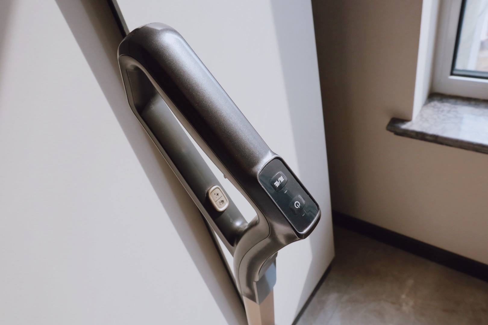 懒人必购的家居好物,eufy悠飞超自净洗地机评测