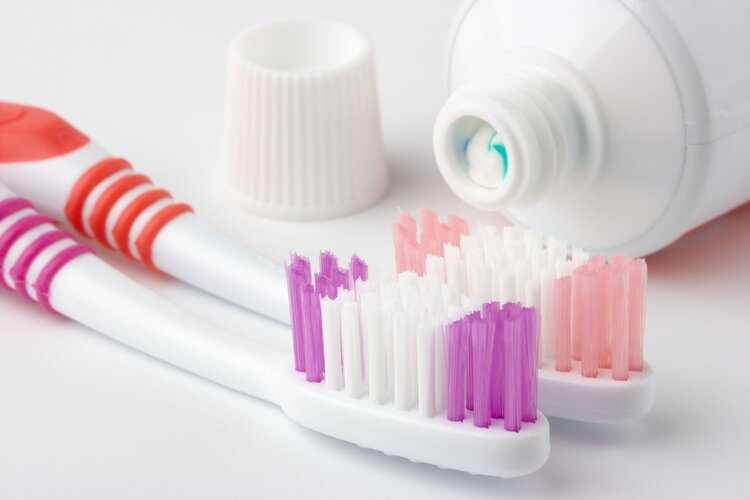 胃癌|买牙膏时，3种牙膏不建议购买，或有潜在癌症风险，你家有买吗？