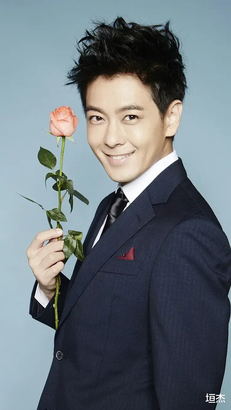 人物设定|演技不行，“立人设”有一套！这七位翻车的明星，留下一地尴尬