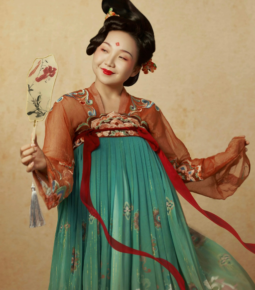 赵丽颖|赵丽颖沈璃造型好飒！《与凤行》主演阵容曝光，两位女配很讨喜！