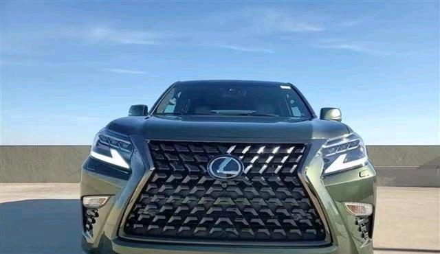 2023版雷克萨斯GX：质感超越宝马X5，激光矩阵大灯+四驱，真犀利