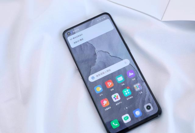 高通骁龙|发布两个月跌价快一千，最便宜的骁龙8Gen1手机，捡漏的最佳选择