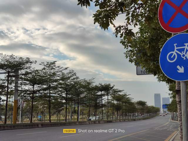 高通骁龙|性价比真我GT2 Pro：质感对得起价格