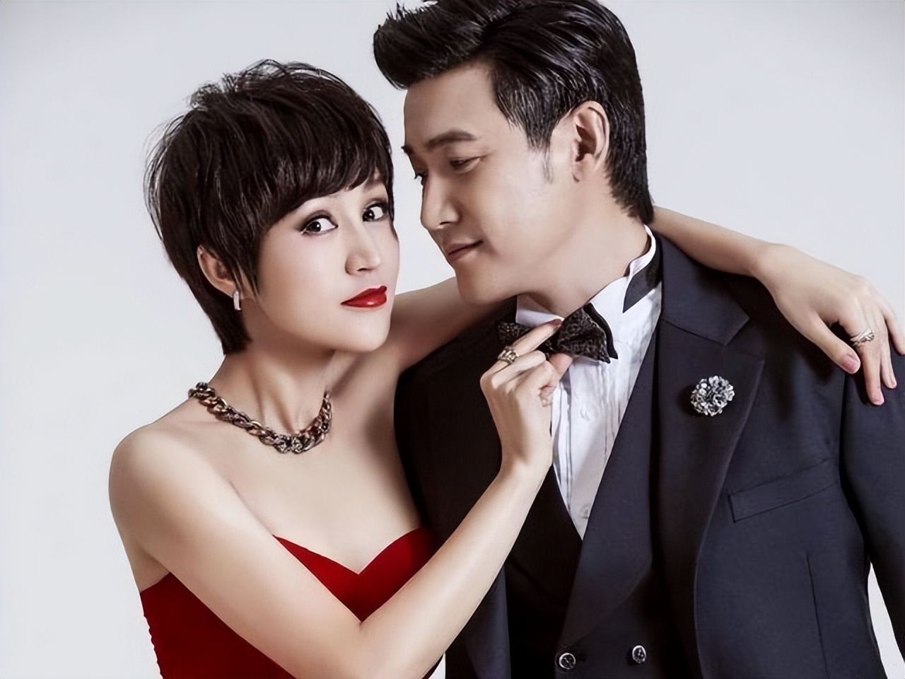 鲍蕾|陆毅谈鲍蕾：她跟我脾气性格长得都像！婚后她一点不想出去拍戏