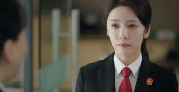 底线|《底线》全员演技获得认可,观众喜爱度直线上升,除了不讨喜的她