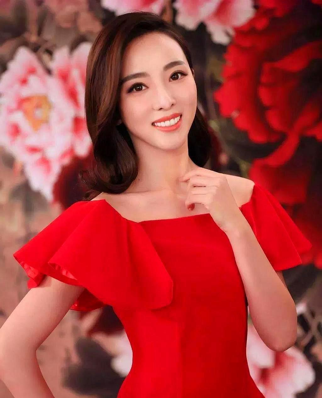 陈楚生|李思思嫁给大学同学，放弃央视一姐，三年生两个娃