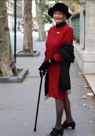 发型 39岁女子像59岁的奶奶?长相和打扮显老气的女人要如何逆袭变美?