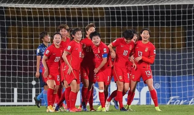 中国女足|中国女足赢了日本女足，贾教练和男足今年会受人嘲笑一辈子吗？