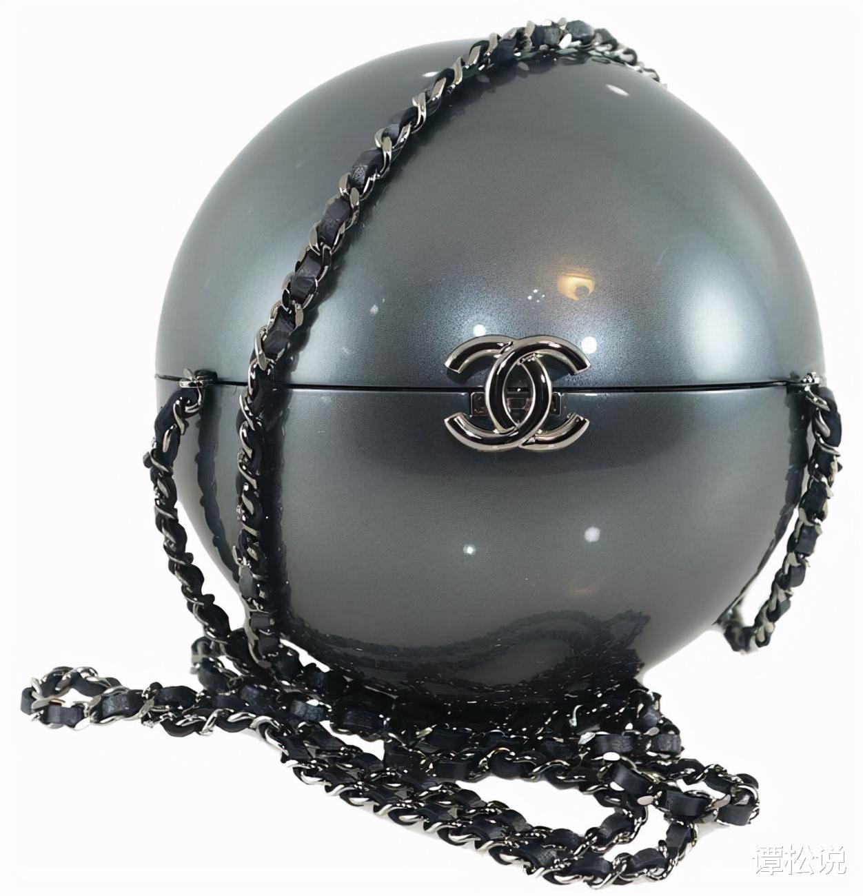 章泽天|奶茶妹变奶茶阿姨,章泽天提22万包站台,28岁身家已超千亿!