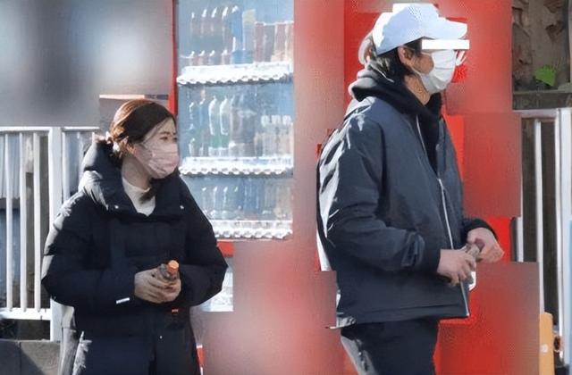 福原爱 福原爱离婚后减肥,颜值重回十八岁,与男友新加坡旅游被宠成少女