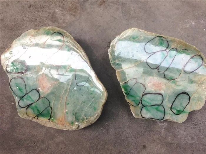 翡翠|无人问津的翡翠翡翠原石,一刀切开之后,货主笑了?