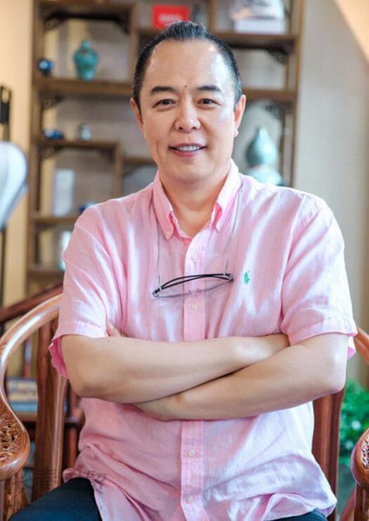 张铁林|为了圈钱晚节和脸都不要?老戏骨堕落起来,流量明星都没法比