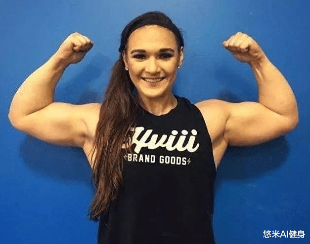 深蹲|26岁力量举女王阿曼达，深蹲重量262公斤，翘臀粗腿力量强大