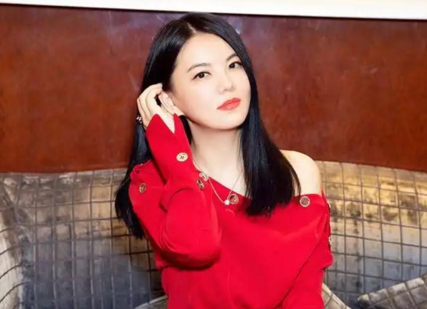 李厚霖|狠甩周艳泓,为娶李湘抛弃秦海璐,如今李厚霖为何孤身一人信佛?